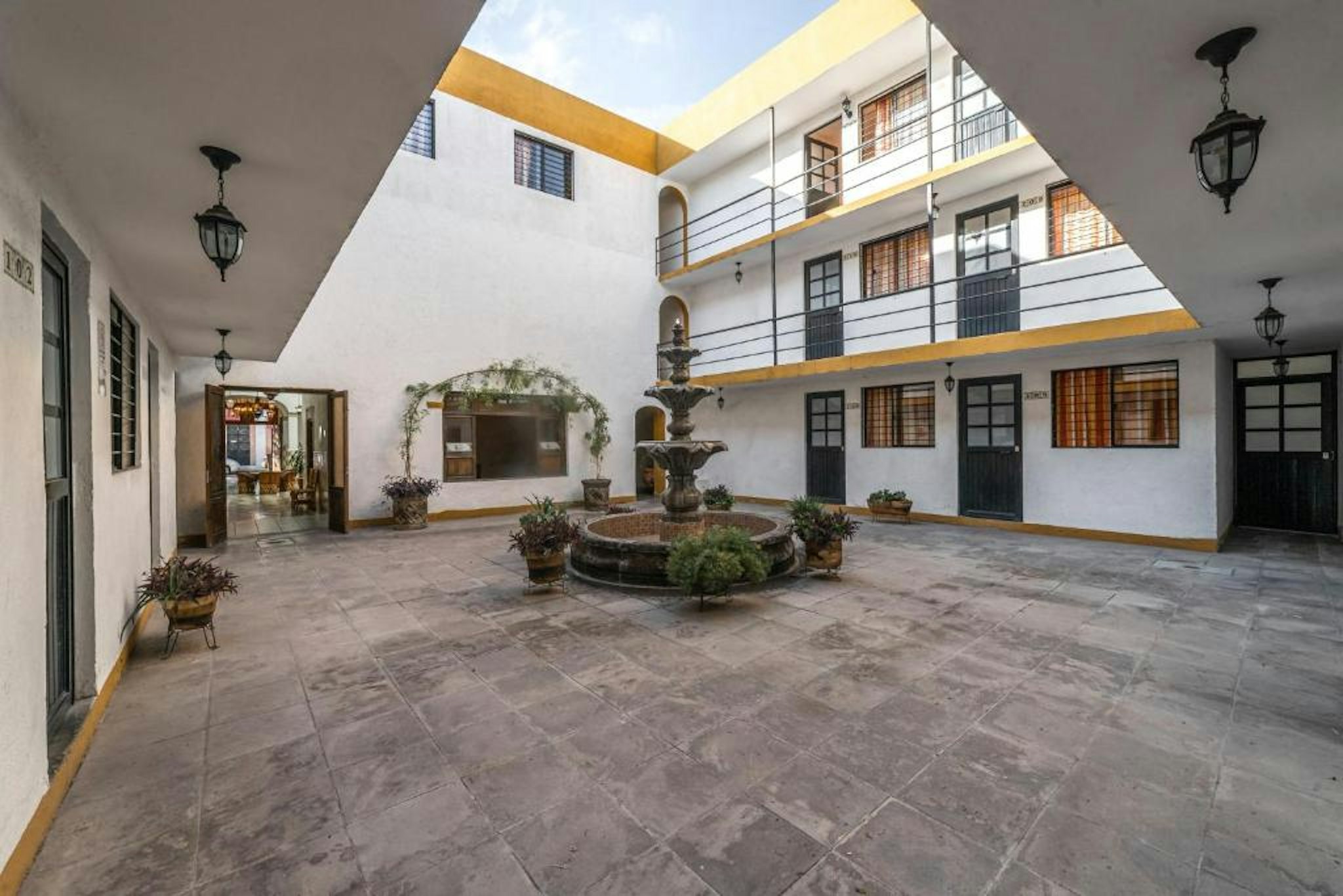 Hotel Meson de Isabel 15/19