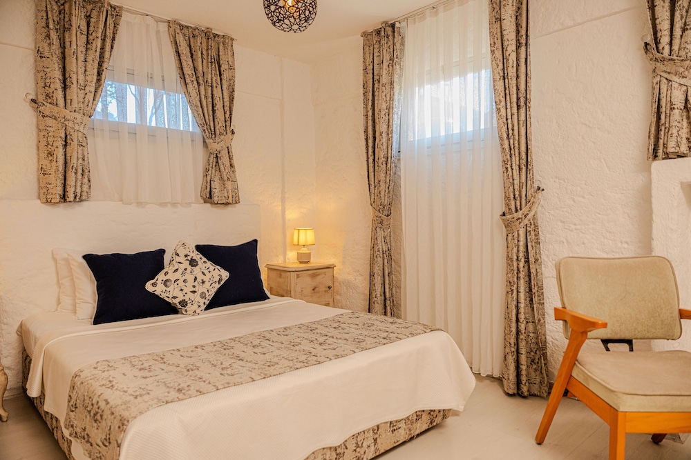 Bizim Ev Hotel - Adults Only 12/50
