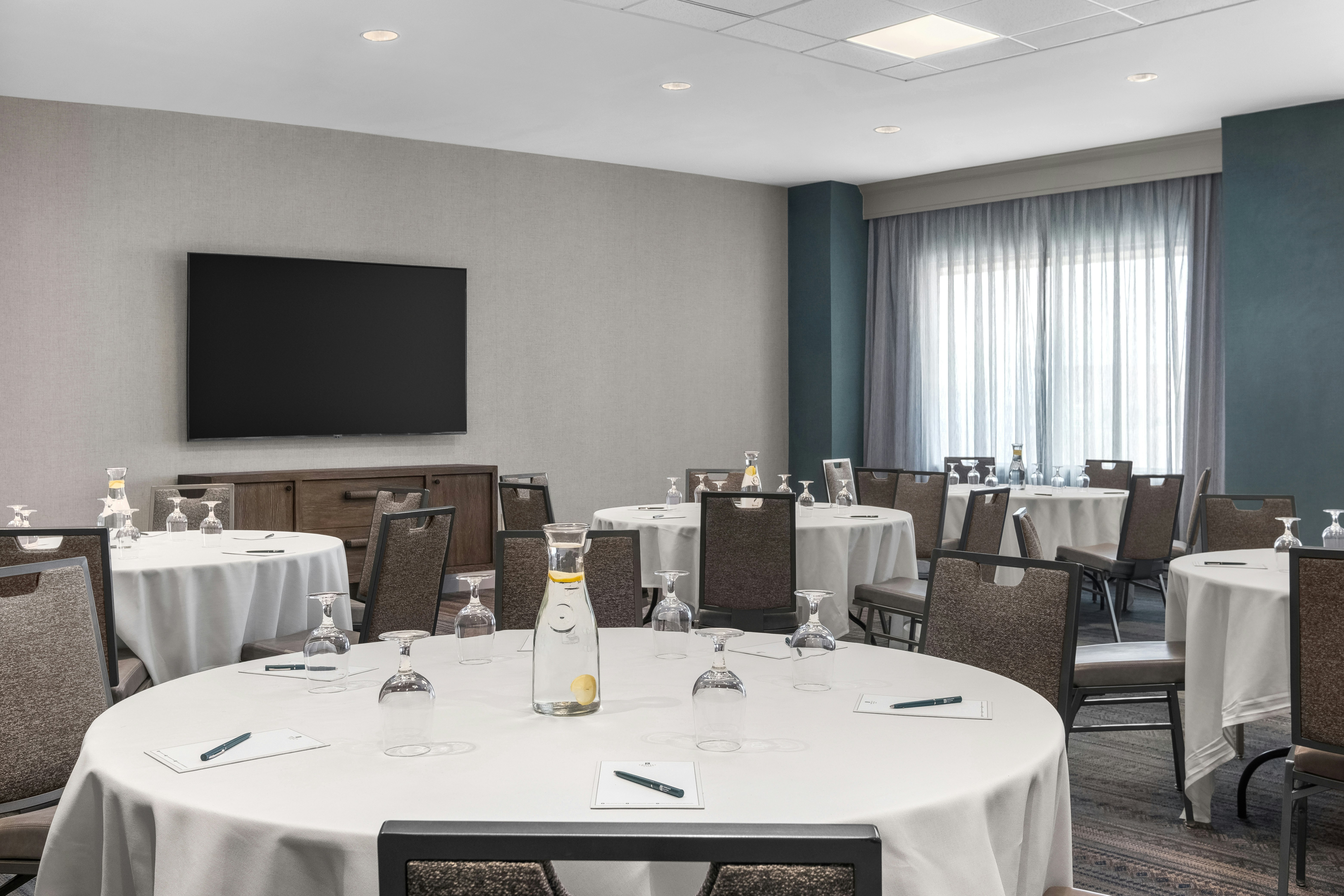 Embassy Suites by Hilton El Paso 43/49