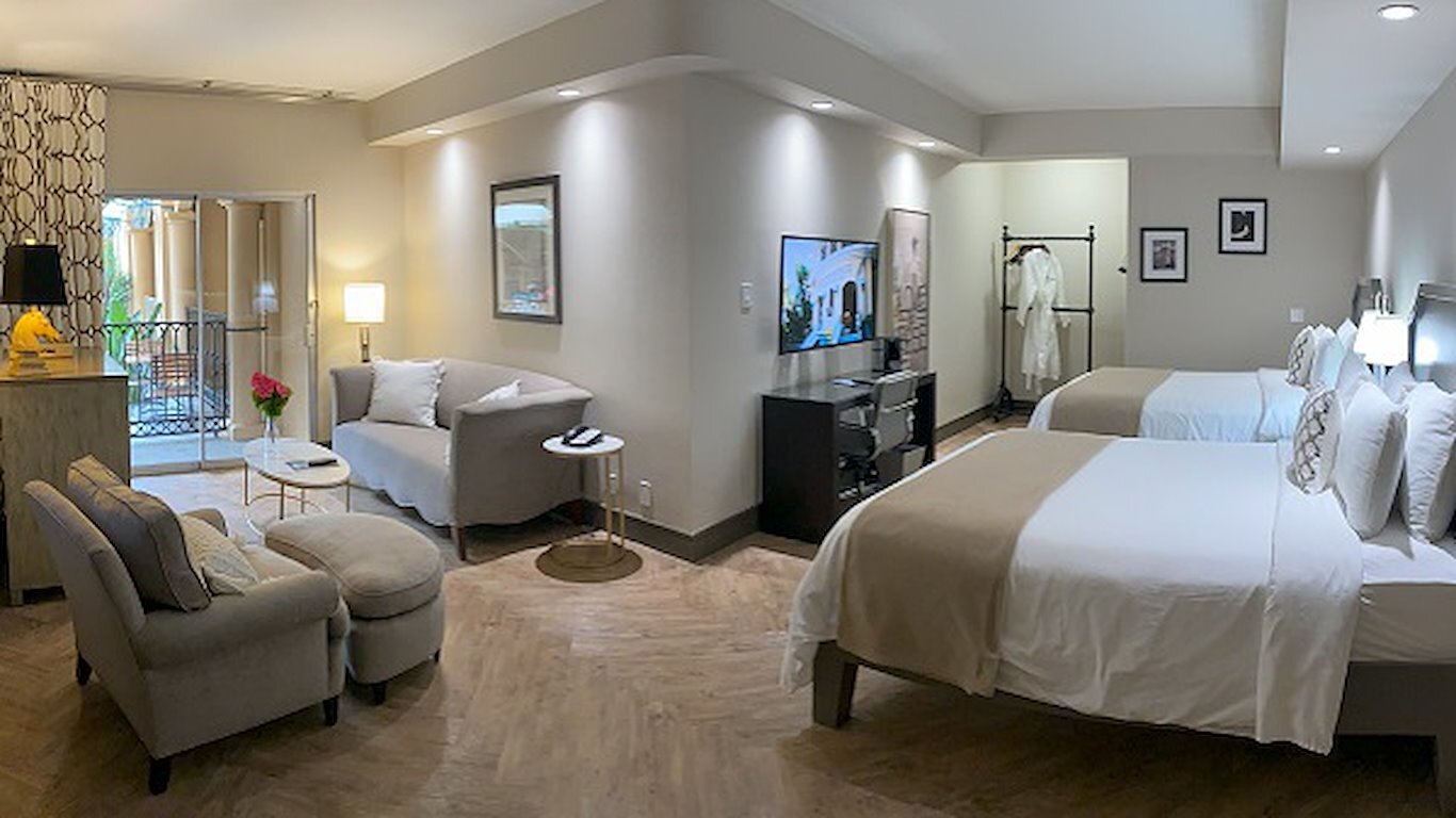 Silver Screen Junior Suite with Two Queen Beds