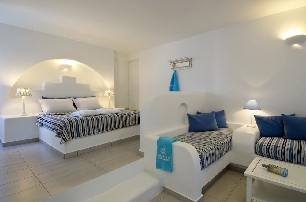 ASPALATHRAS WHITE HOTEL 8/50