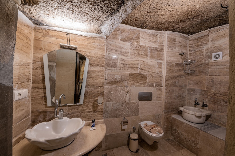Konak Bezirhane Cave Otel 40/50