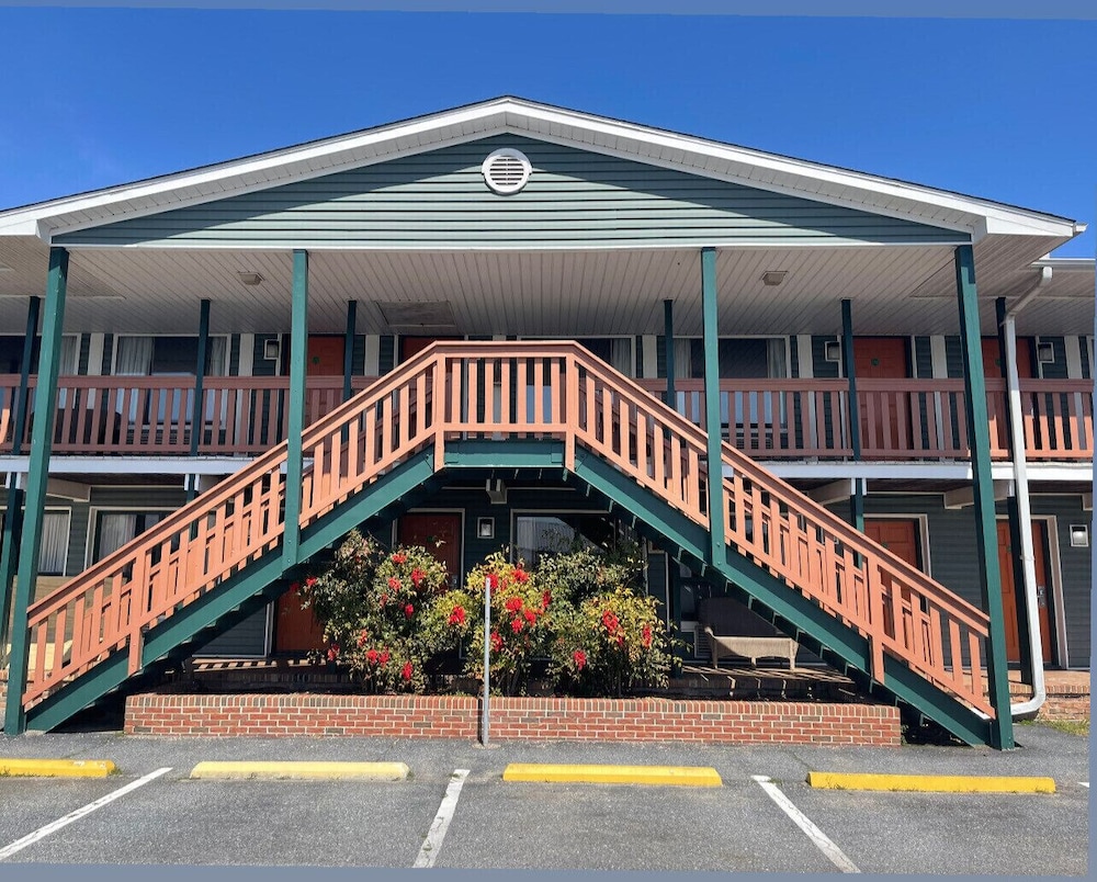 Rodeway Inn 2/58