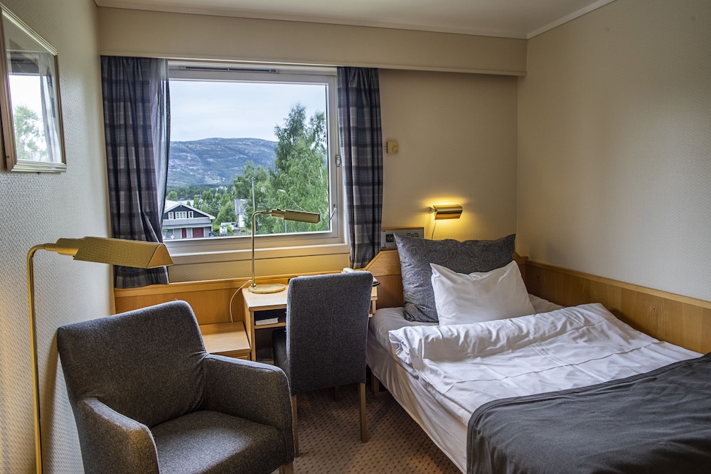 Straand Hotel 11/36