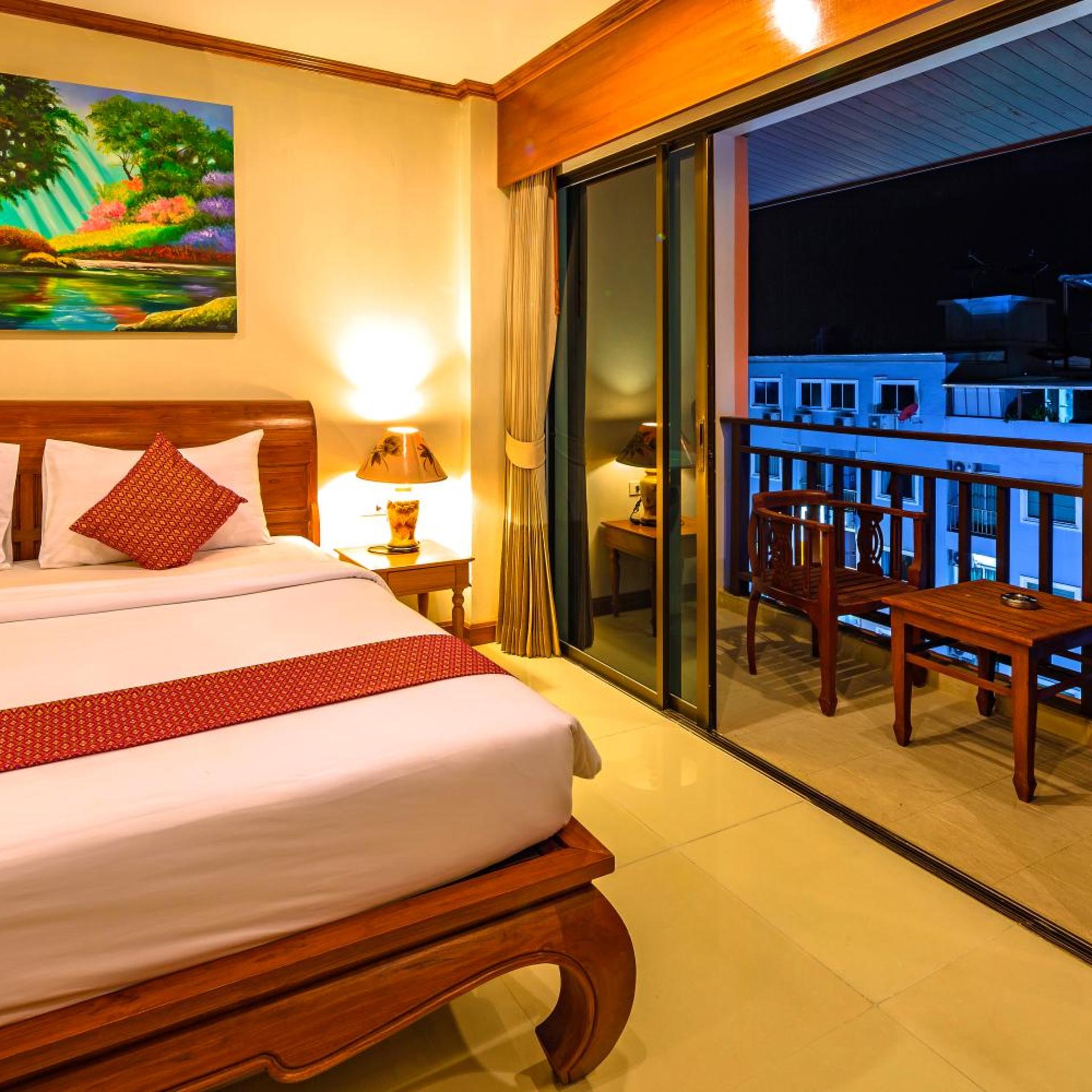 Patong Heaven 11/50