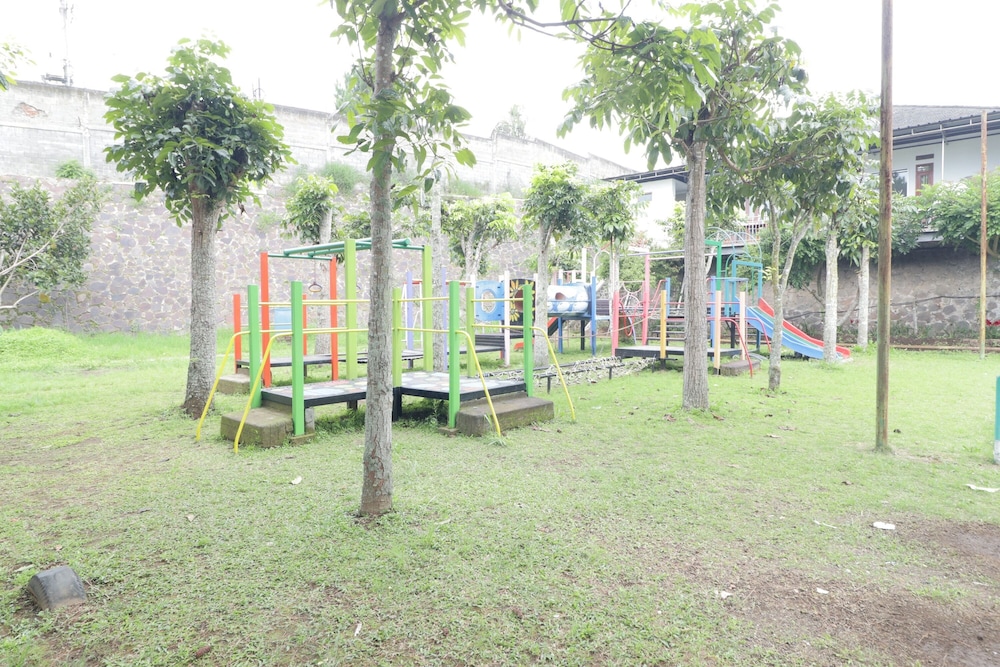 Nirwana Hotel Lembang by ZUZU 34/50