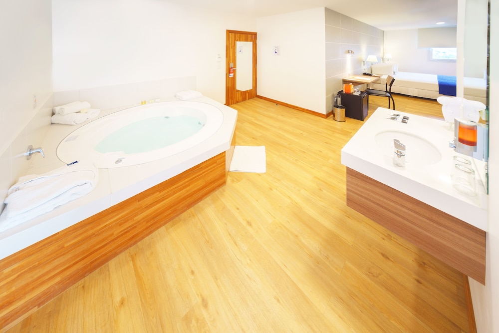 Hotel Lp Equipetrol 40/61