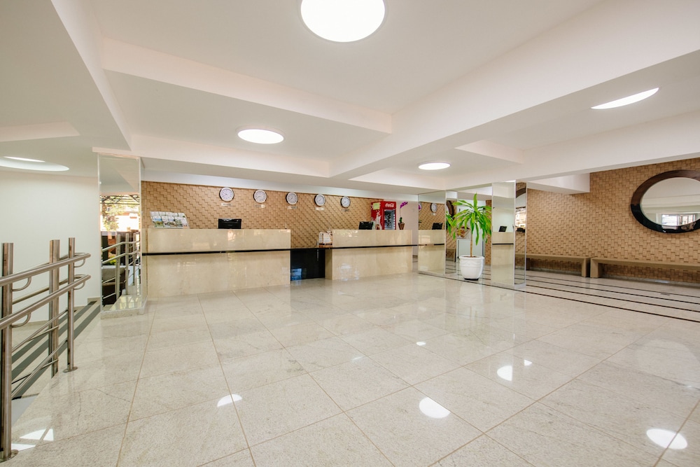 HARBOR QUERENCIA HOTEL 12/64