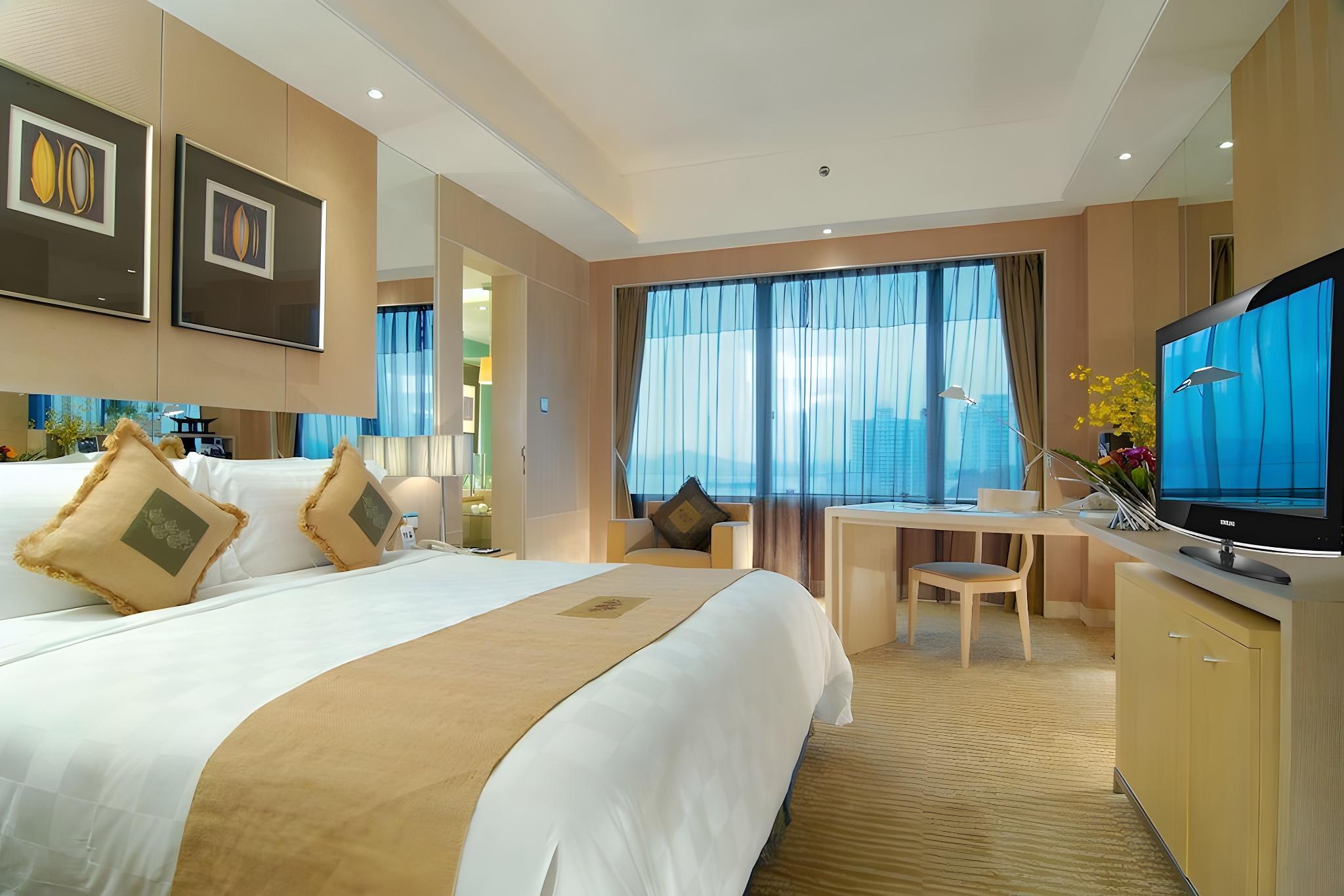 SUPERIOR, KING BED