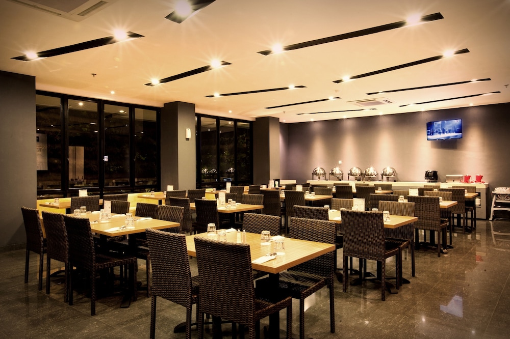 Indies Hotel Bandung 47/55