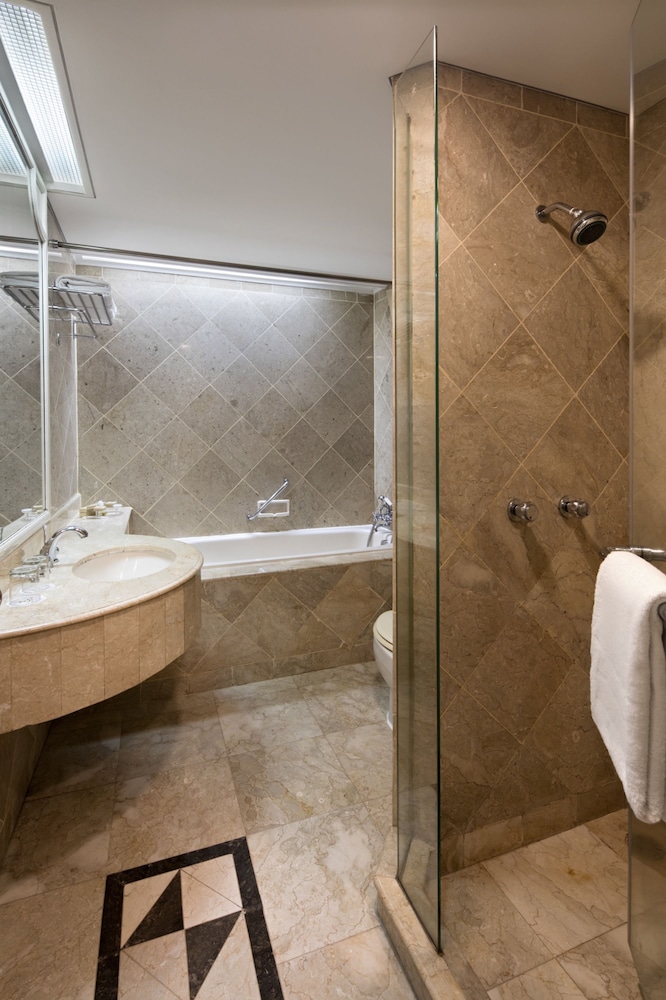 Golden Boutique Hotel Kemayoran 27/70