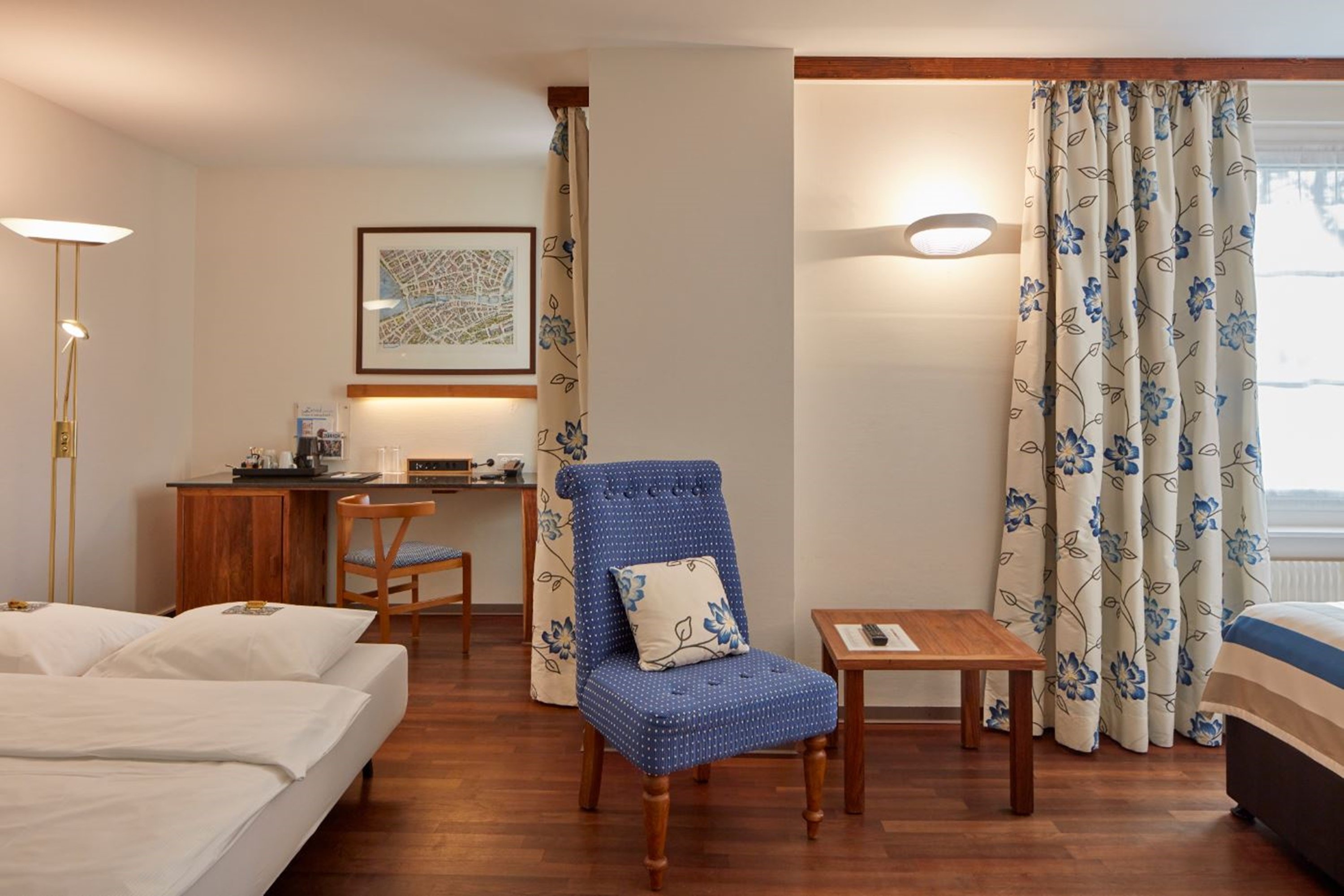 Hotel Adler Zurich 12/28
