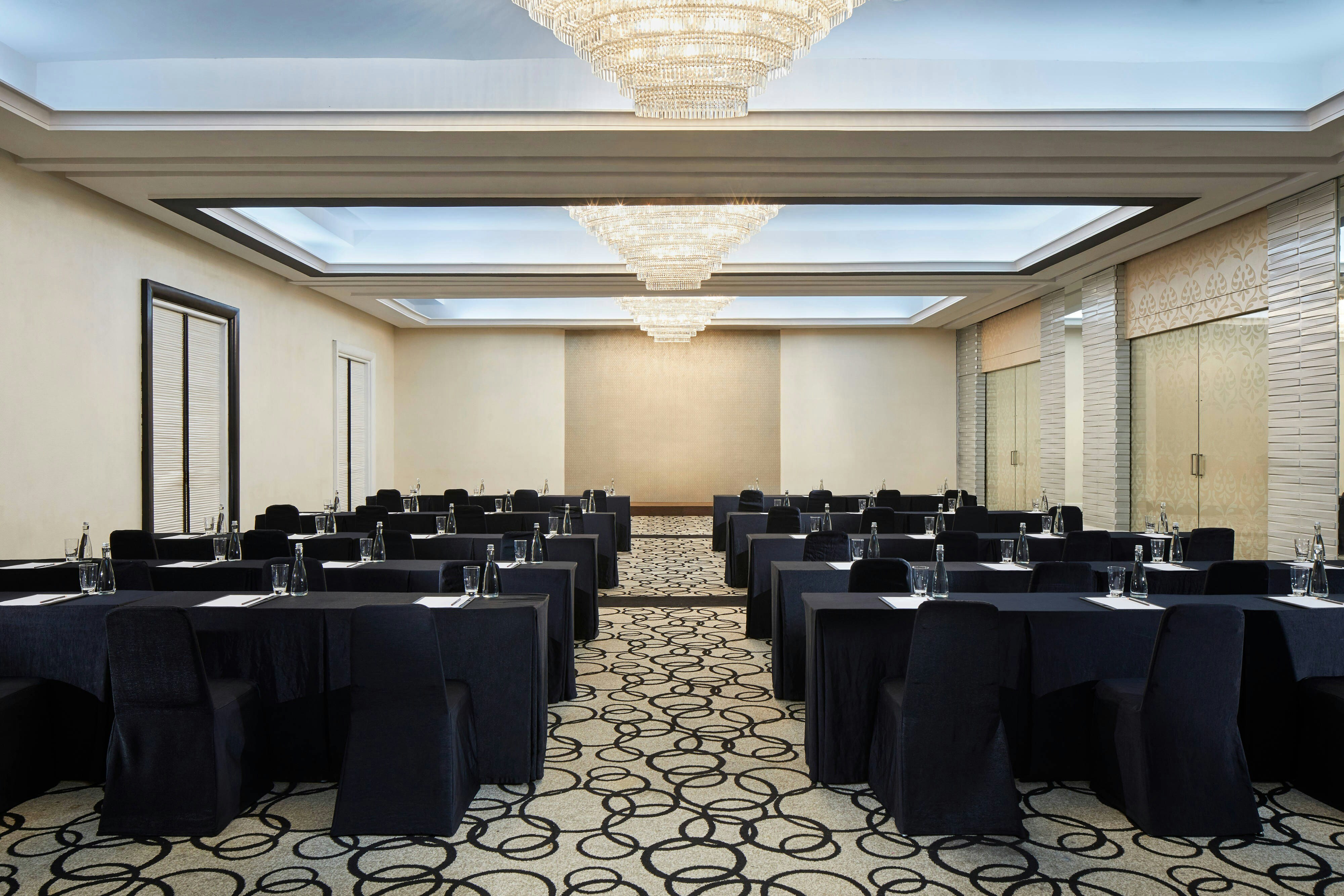Courtyard By Marriott Bandung Dago 48/57