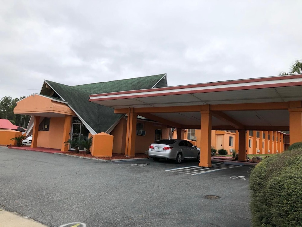 Regency Inn 44/55