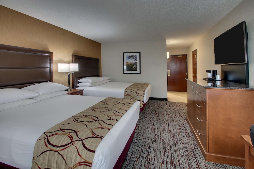 Drury Inn and Suites Bowling Green KY 4/50