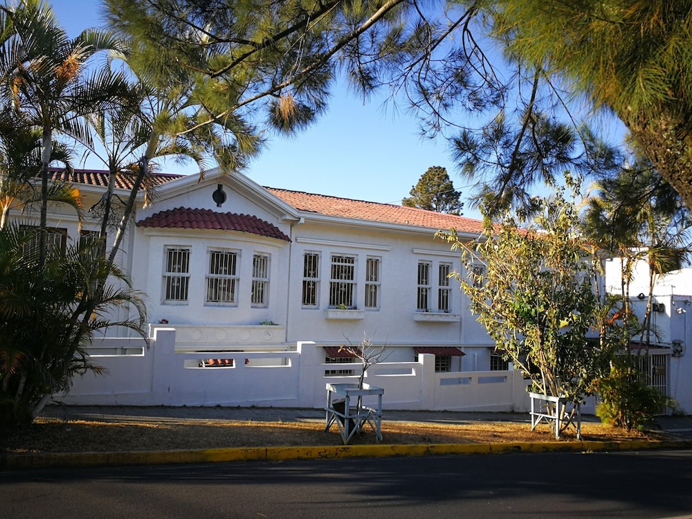 Costa Rica Guesthouse 4/70