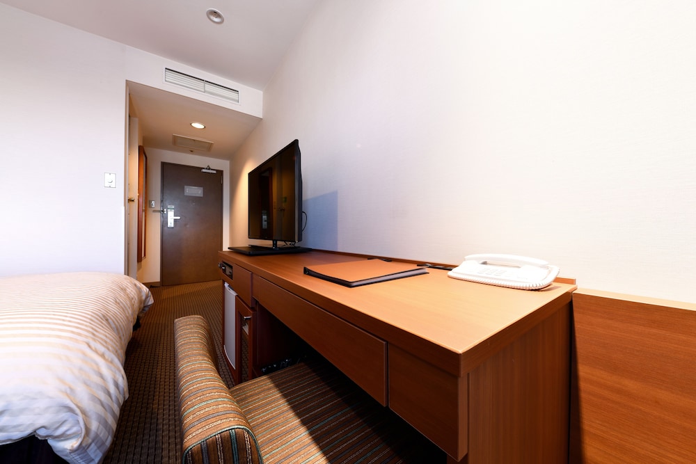 Vessel Inn Yachiyo Katsutadai Ekimae 24/67