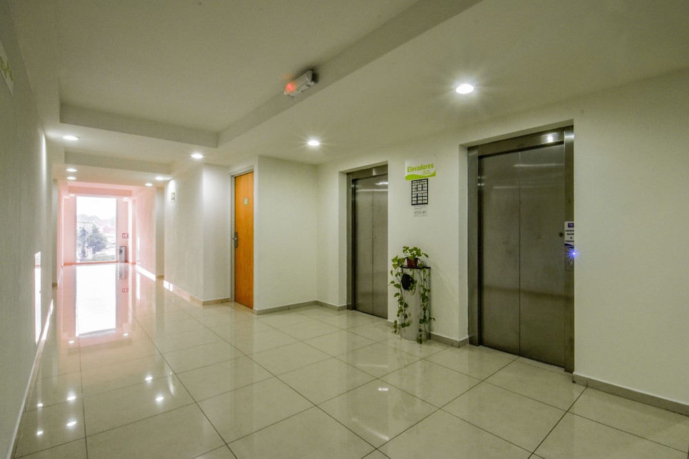 Hotel Hb Cordoba 5/53