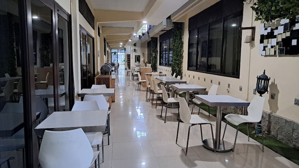 Permata Hijau Hotel 39/50
