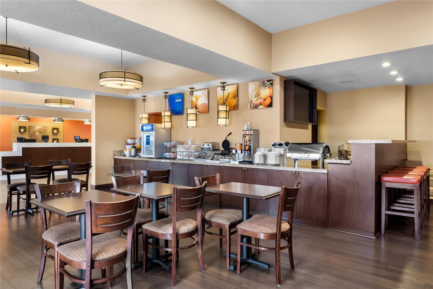 Comfort Suites Clovis - Fresno 19/23