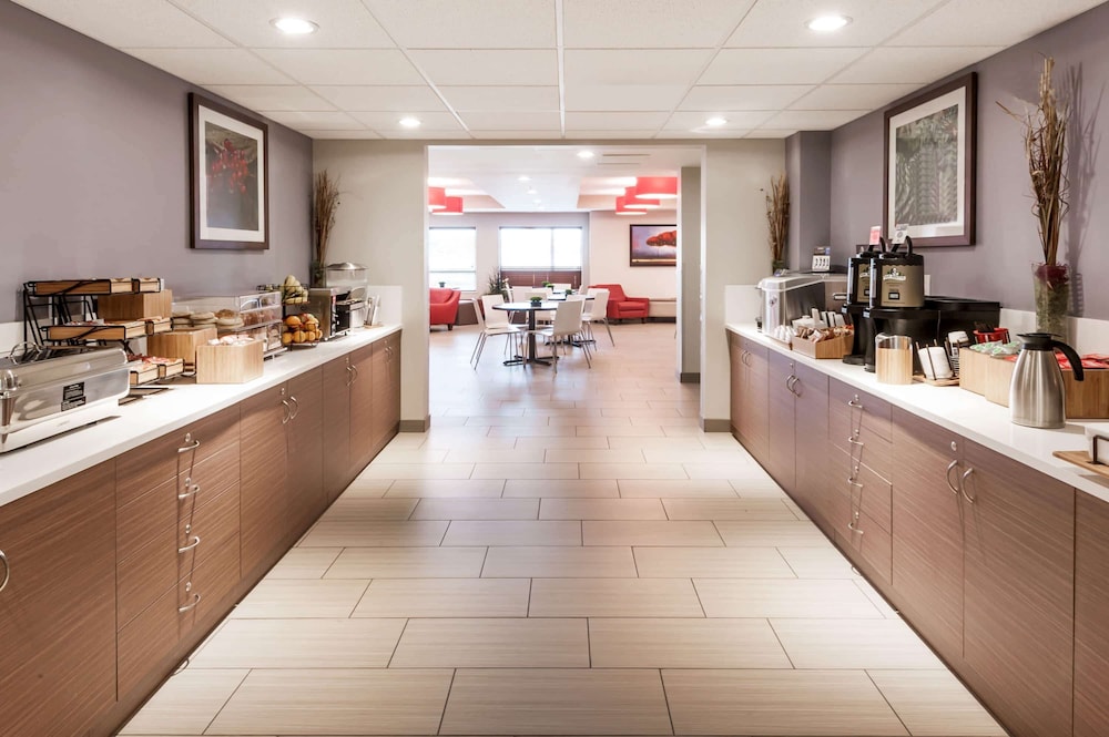 Microtel Inn Suites By Wyndham Fort St John 28/35