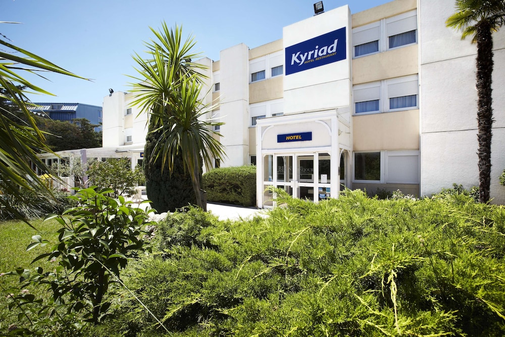 Kyriad Toulon Est La Garde 33/34