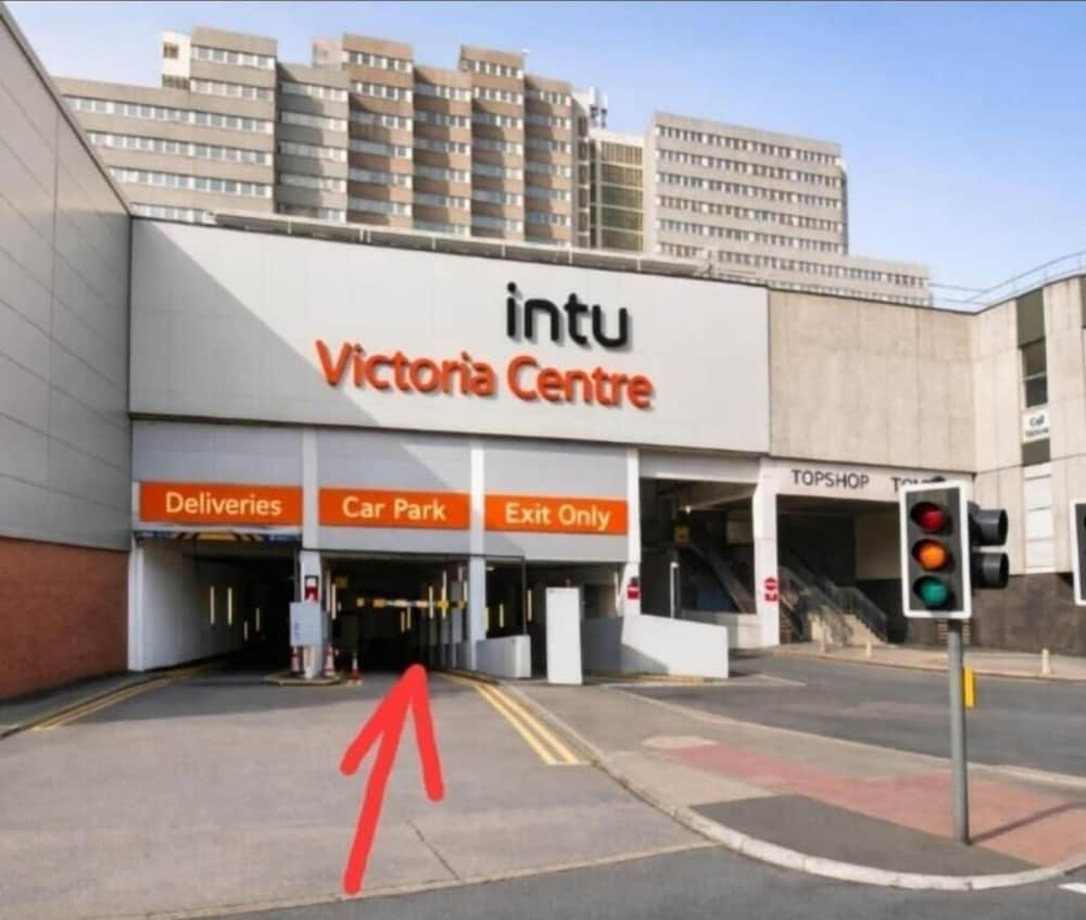 Victoria Centre Apartments &amp; Annexe 44/50