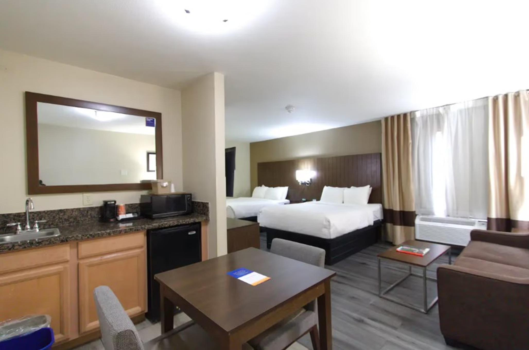 EFFICIENCY, SUITE, 2 QUEEN BEDS