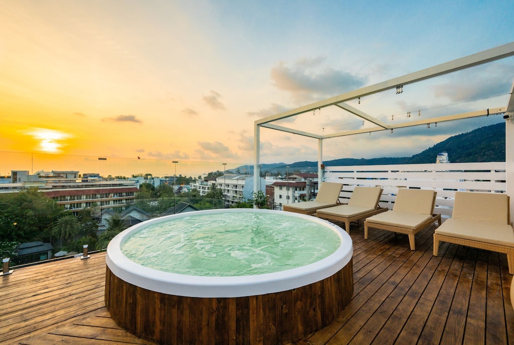 La Vista Patong Hotel 24/42