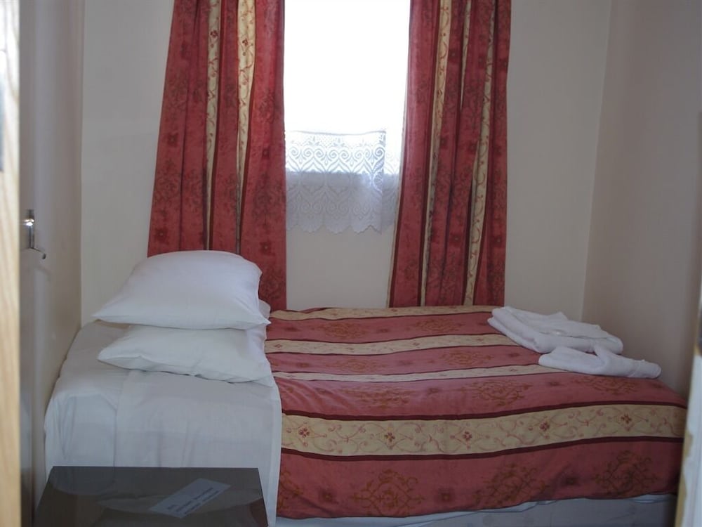 Belmont And Astoria Hotel 24/58