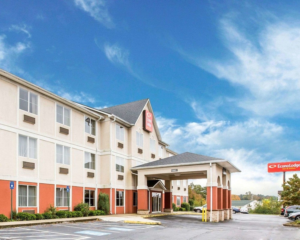 Econo Lodge Inn & Suites Douglasville main