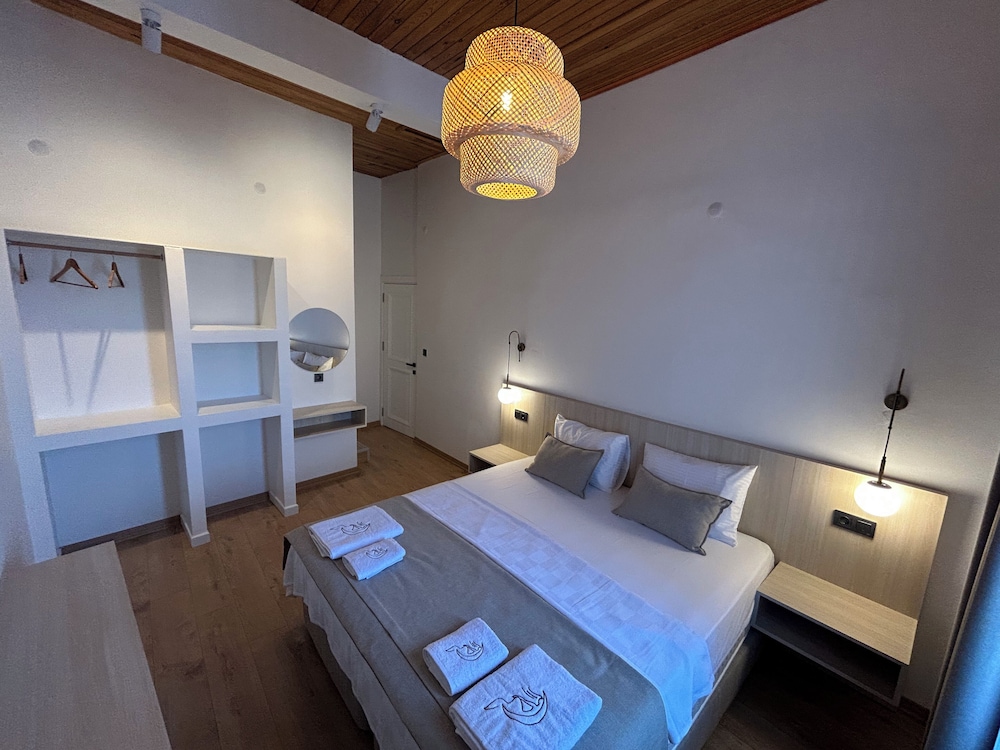 La Luna Otel Cunda 26/50