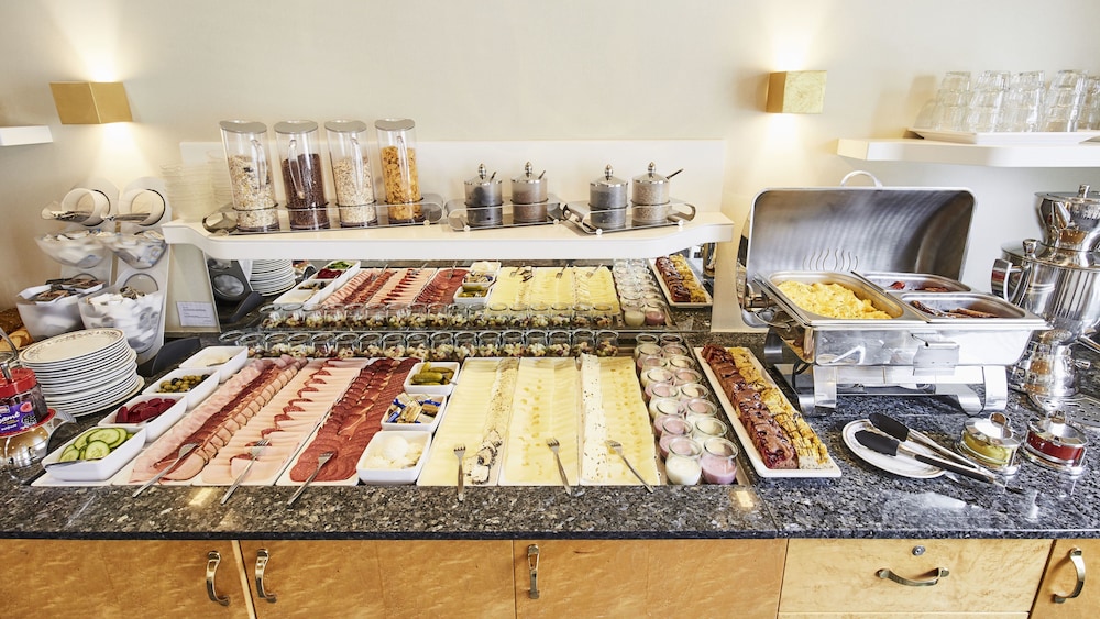Imperial Hotel Munich 17/23