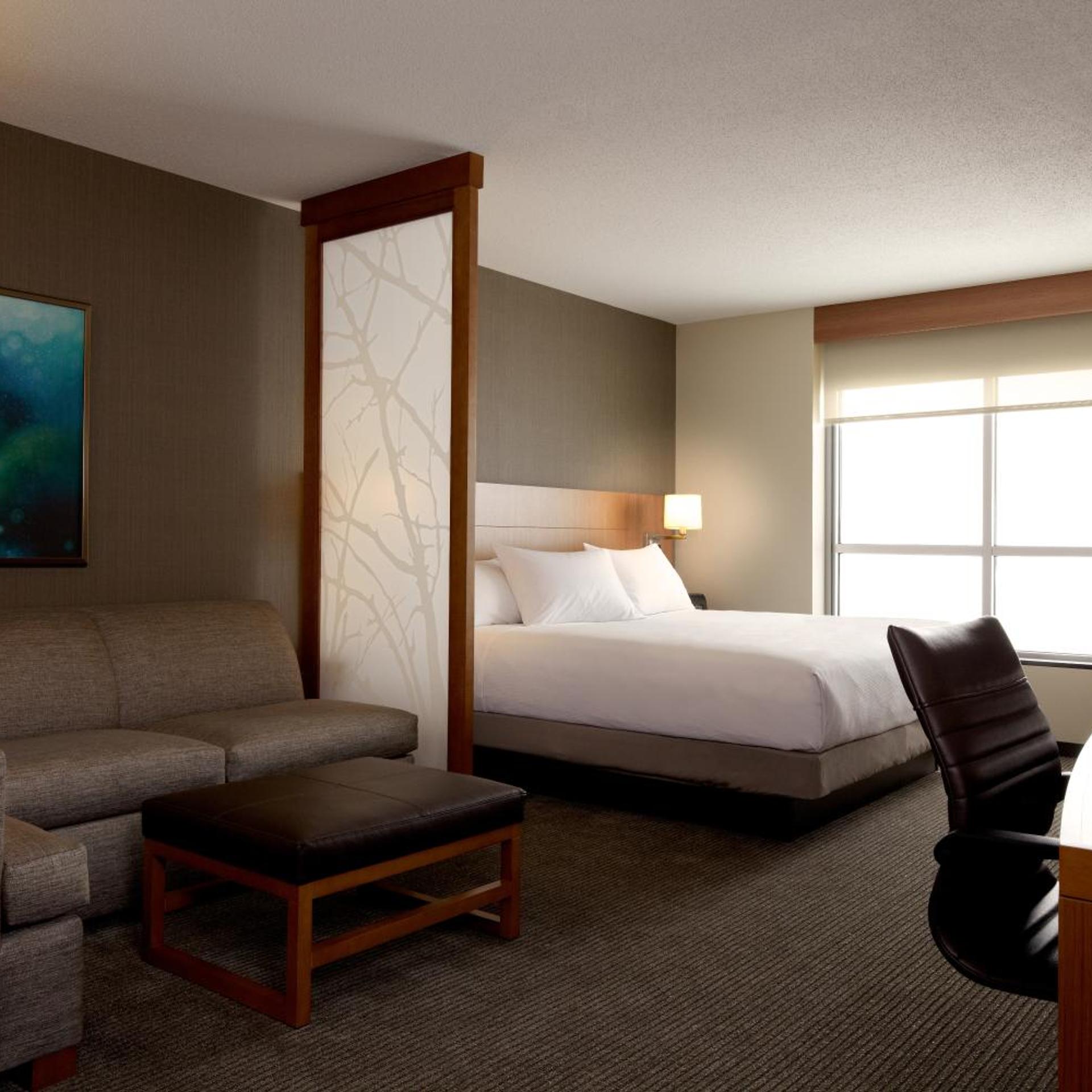 Room, King Bed, High Floor