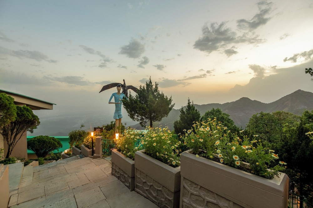 Sterling Mussorie photo5