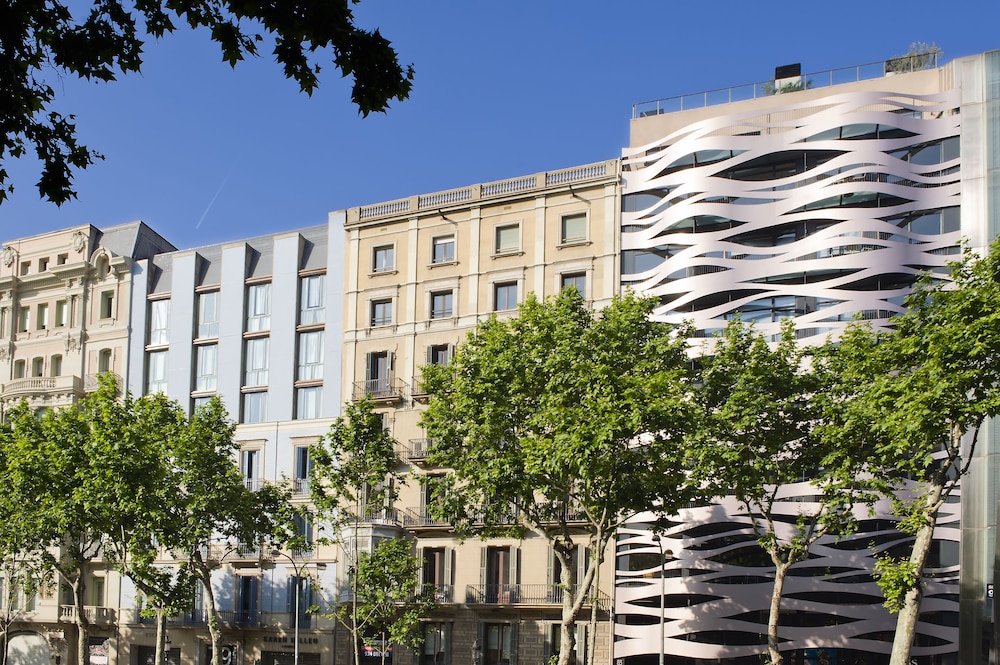 Suites Avenue 39/46
