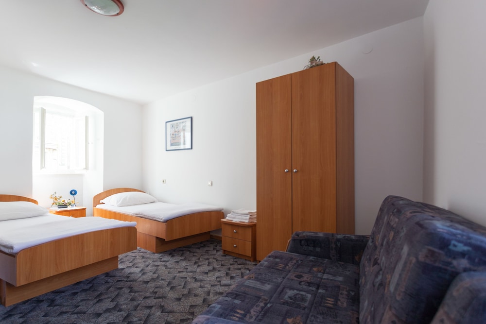 Orhan Rooms Dubrovnik 12/30