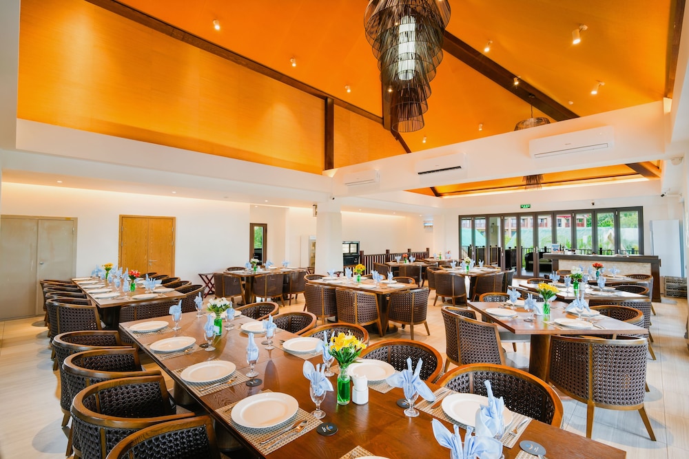 H Resort Bohol – The Coral Cliff by SMS Hospitality 53/65