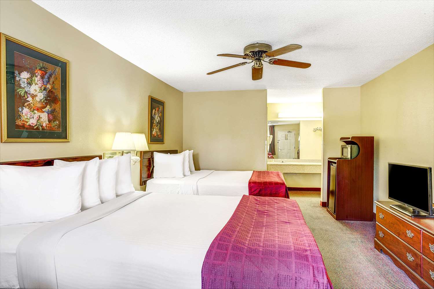 All-Movie Hotel 6/13
