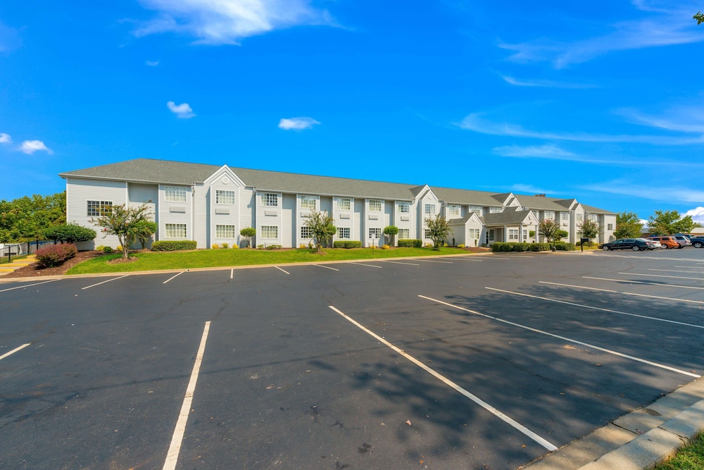 Motel6 Gastonia, NC 50/61