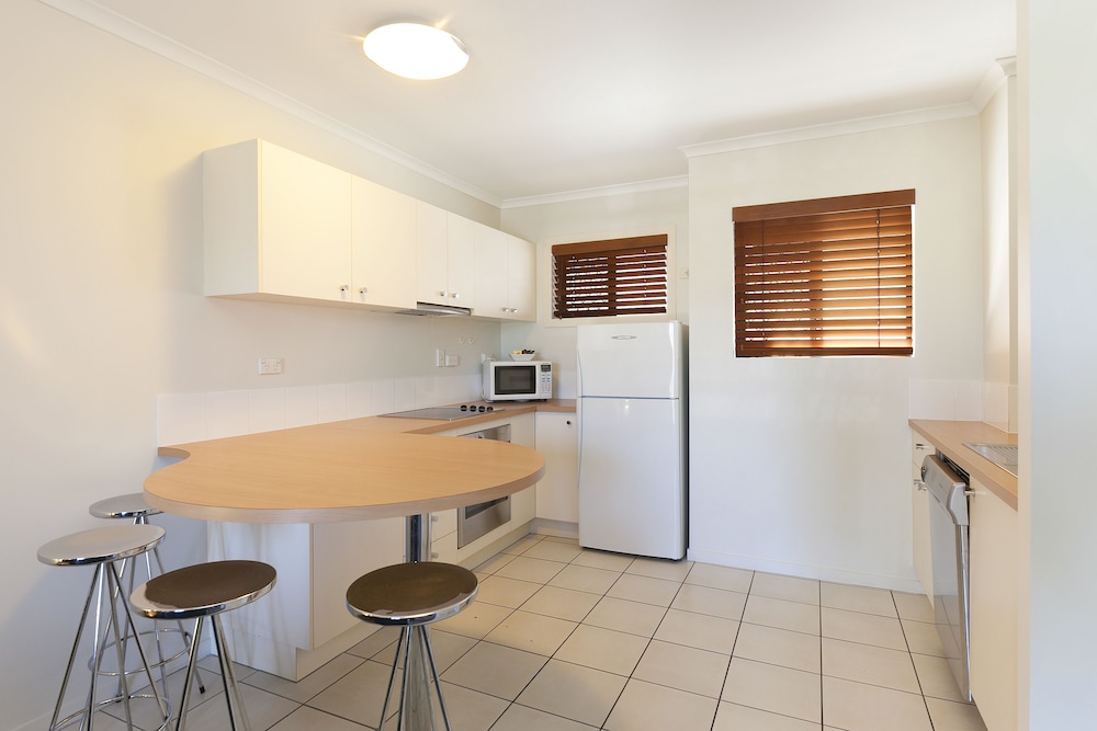 Parkview Apartments 4/45