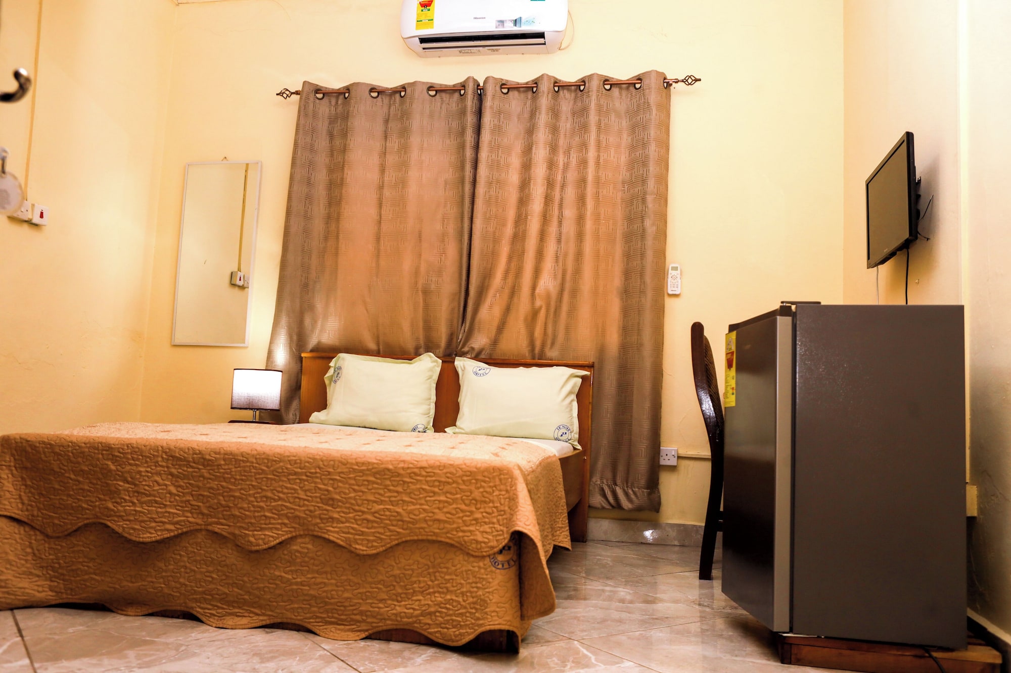 BASIC, SINGLE, DOUBLE BED