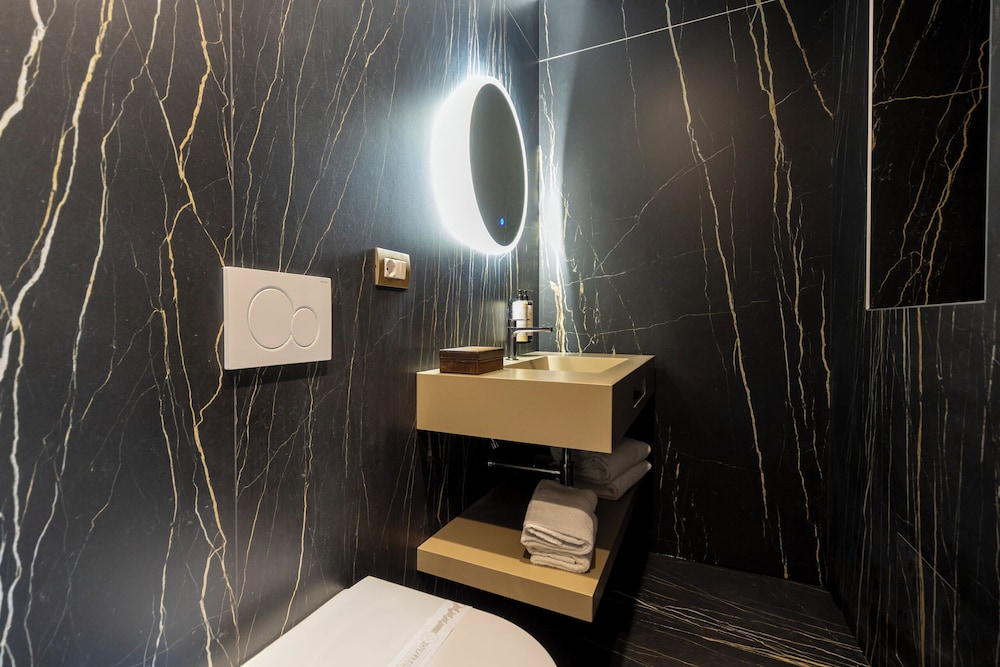 San Carlo Suite 71/71