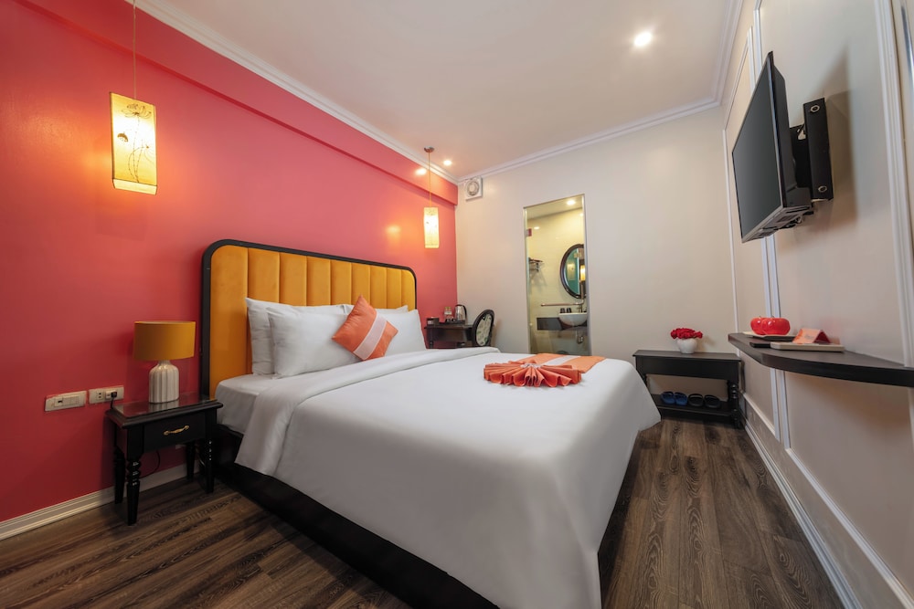 Omina Hanoi Hotel 6/50
