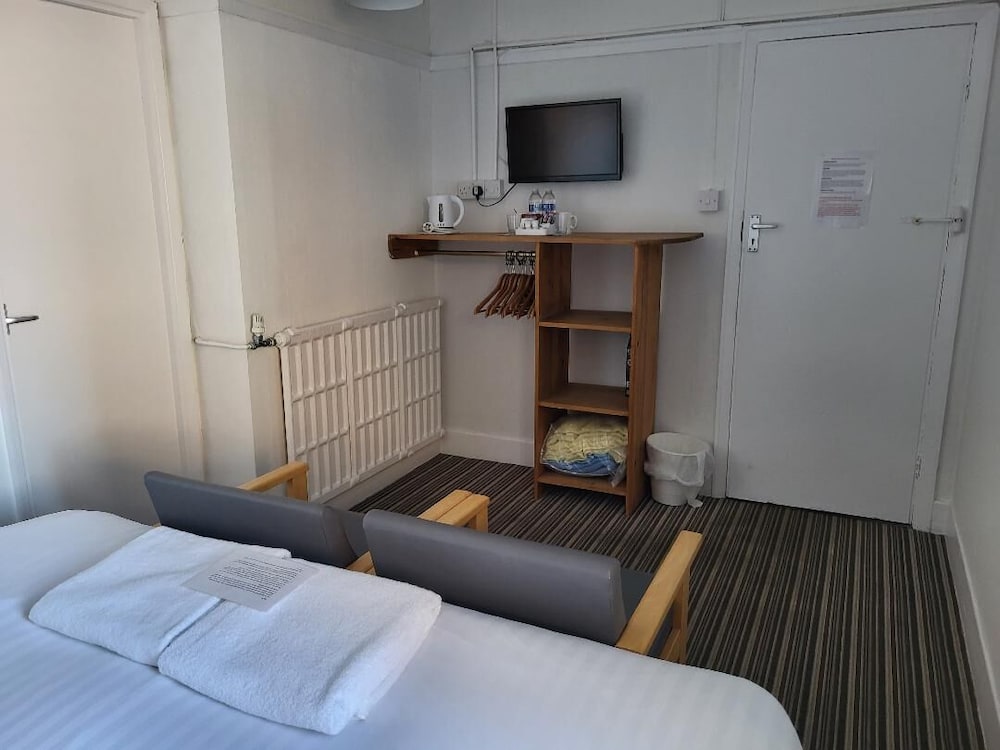 North Parade Seafront Accommodation 6/50
