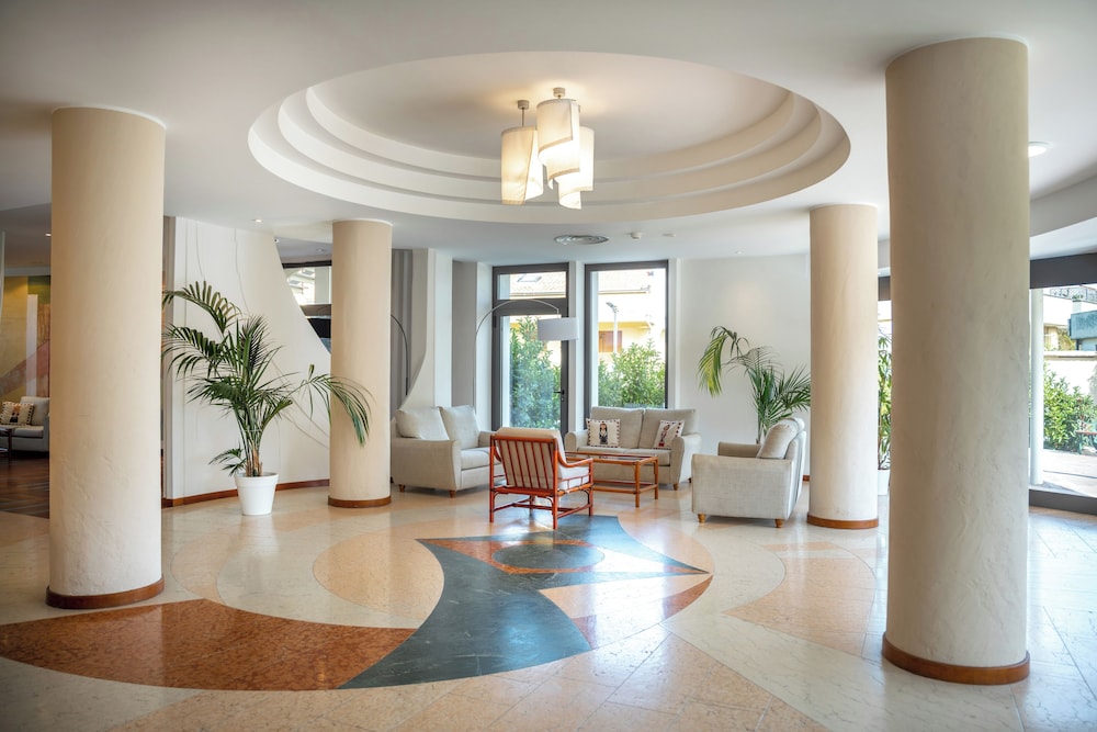 Best Western Hotel Carlo Felice 37/56