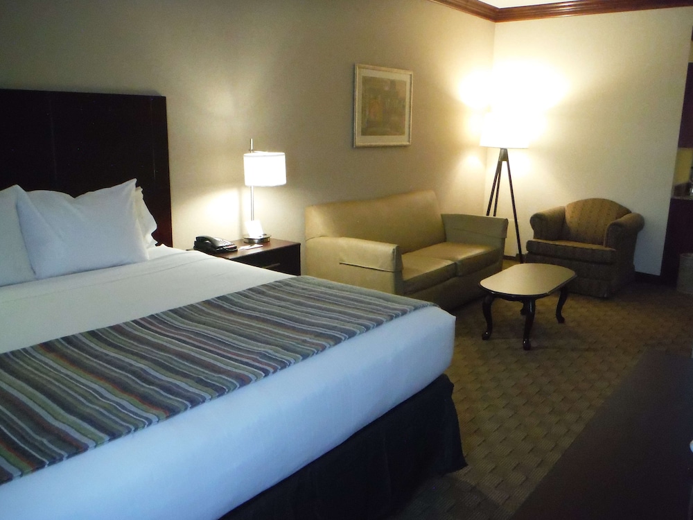 Spark by Hilton Spring Lake Fayetteville 10/30