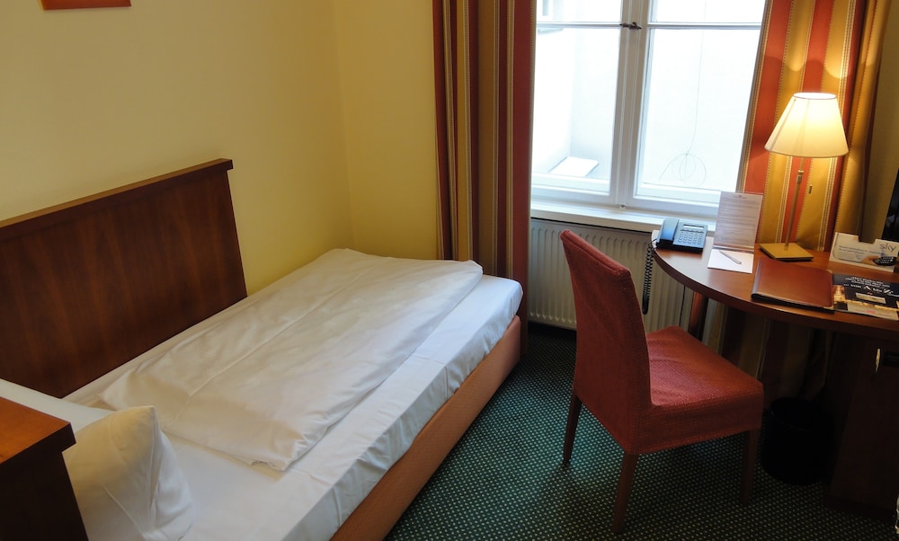 Hotel Am Luisenplatz 18/71