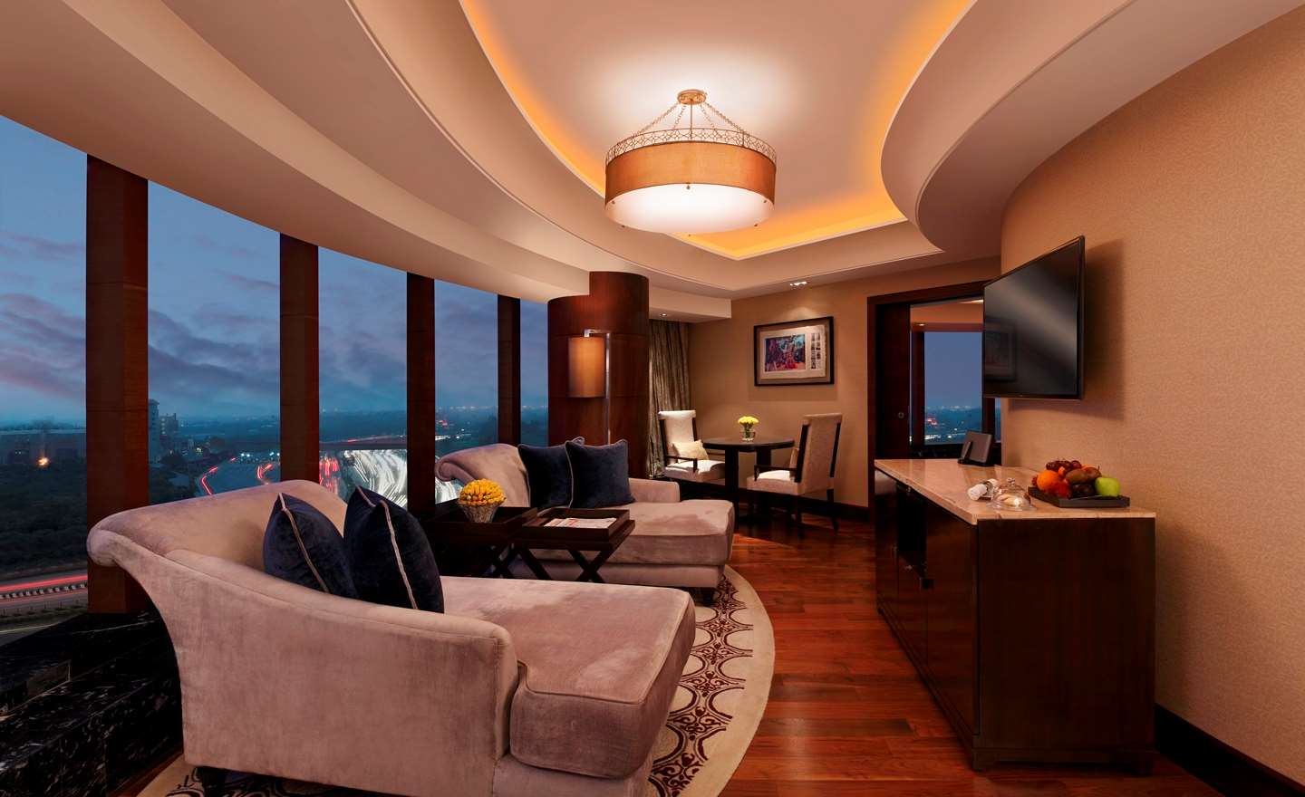 The Leela Ambience Gurugram Hotel And Residences 49/80