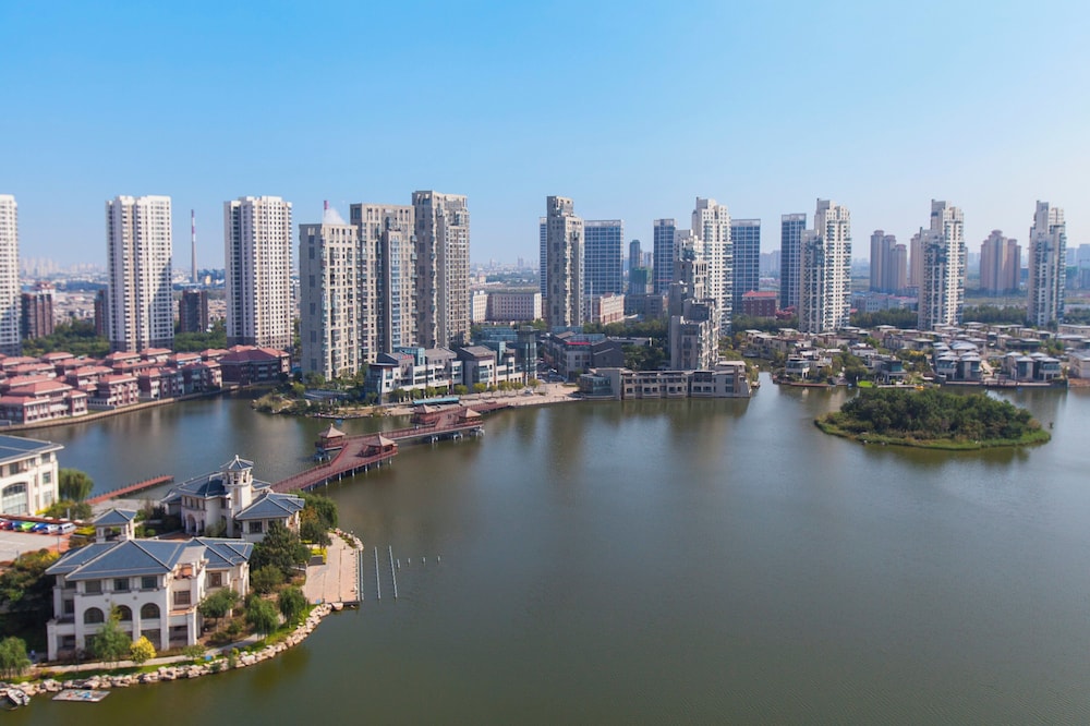 Crowne Plaza Tianjin Meijiangnan 43/49